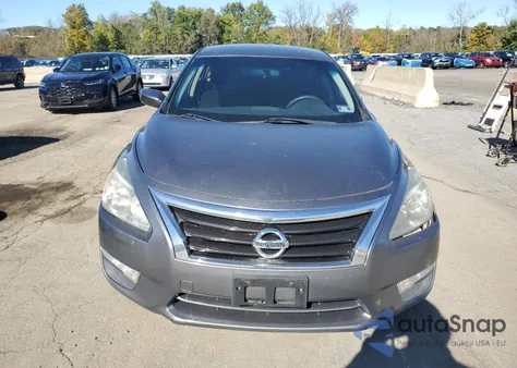 2015 Nissan Altima 2.5 z USA, uszkodzony, nr VIN 1N4AL3AP2FN873582